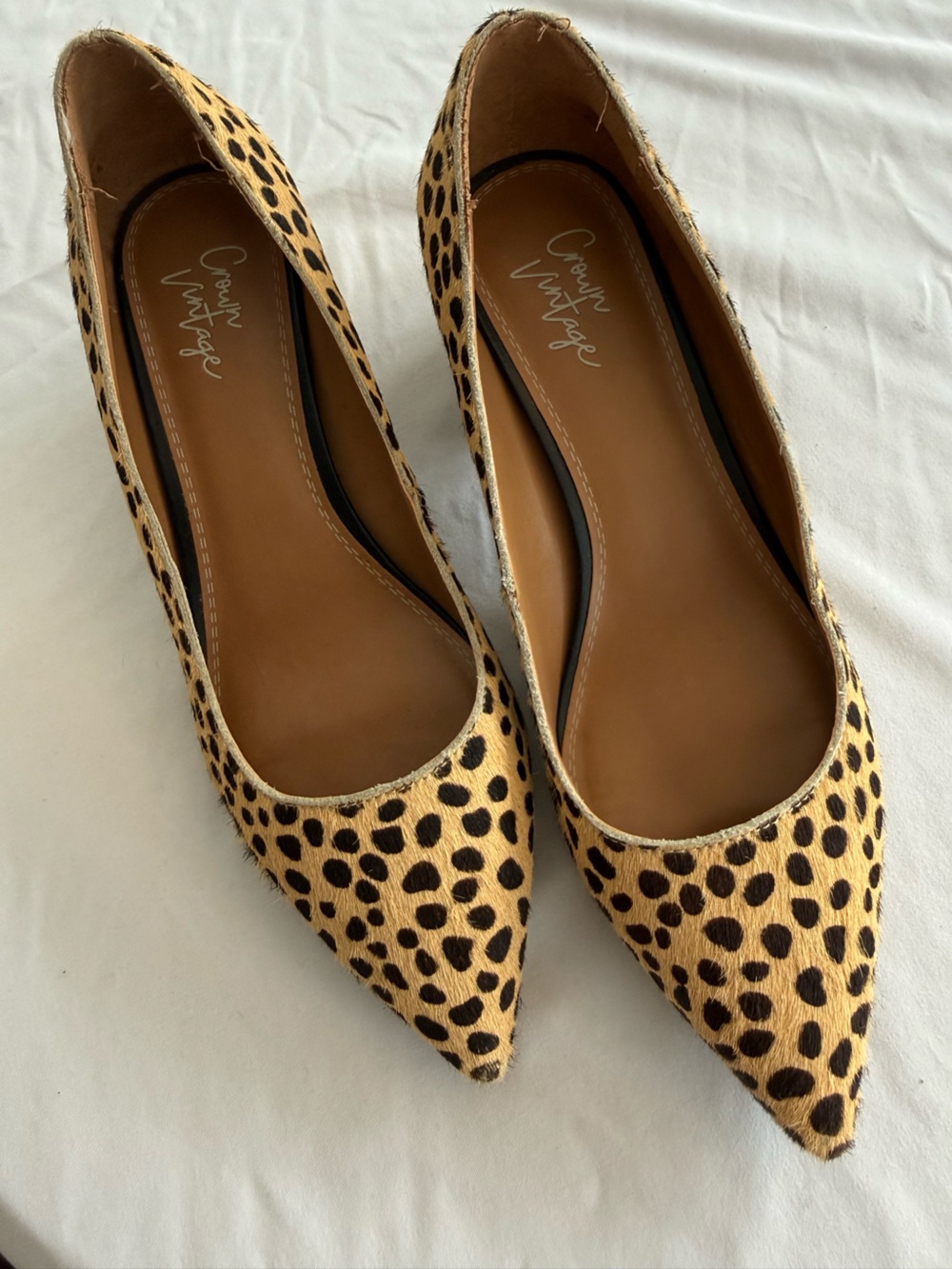 Crown Leopard-Print Pointed Flats - Tan/Black